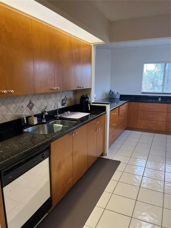 1301 SW 142nd Ave #301H, Pembroke Pines, FL 33027