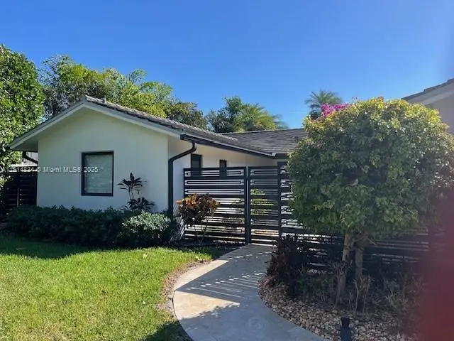 2606 N Riverside Dr, Pompano Beach, FL 33062 - Image #1