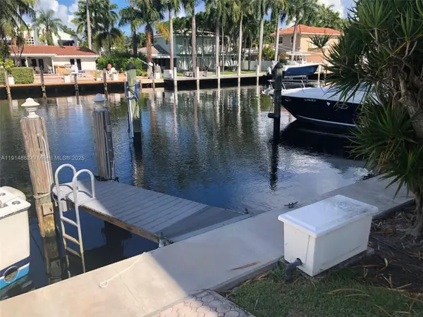 76 Isle Of Venice Dr, Dock, Fort Lauderdale, FL 33301