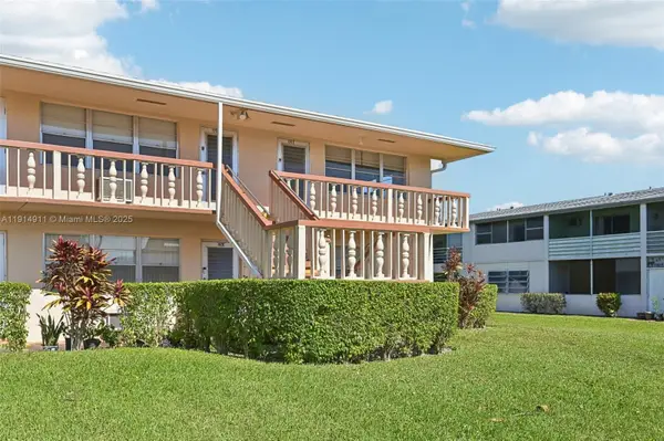 126 Canterbury E #126, West Palm Beach, FL 33417