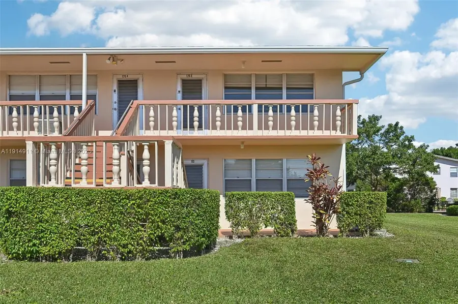 126 Canterbury E #126, West Palm Beach, FL 33417 - Image #2
