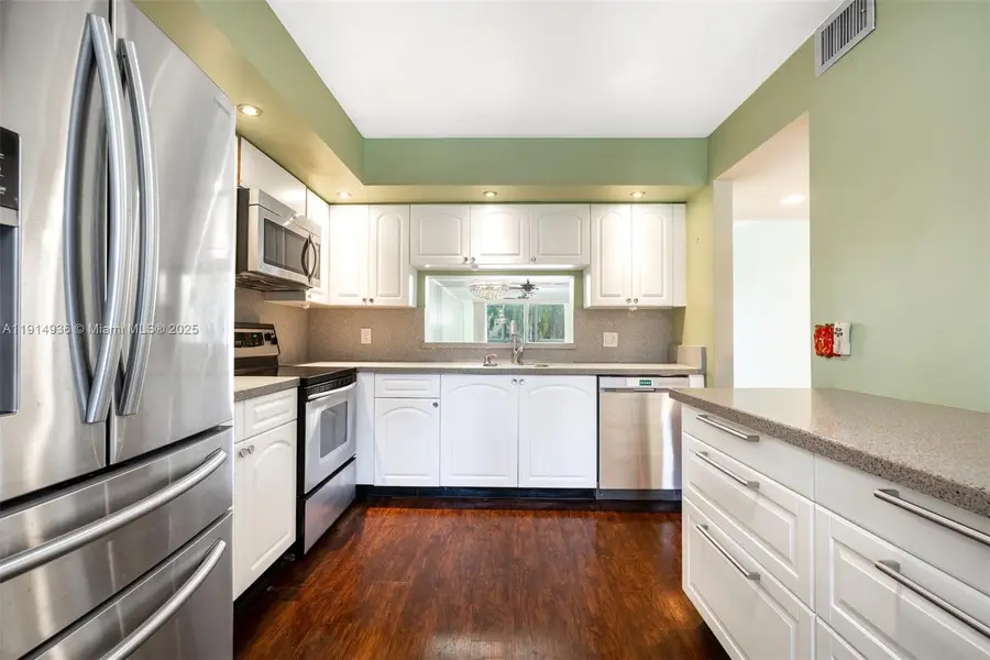 1100 SW 130th Ave #304H, Pembroke Pines, FL 33027 - Image #2