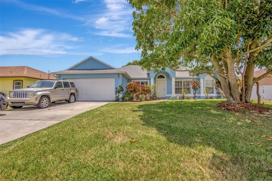 1458 SW San Esteban Ave, Port Saint Lucie, FL 34953 - Image #2