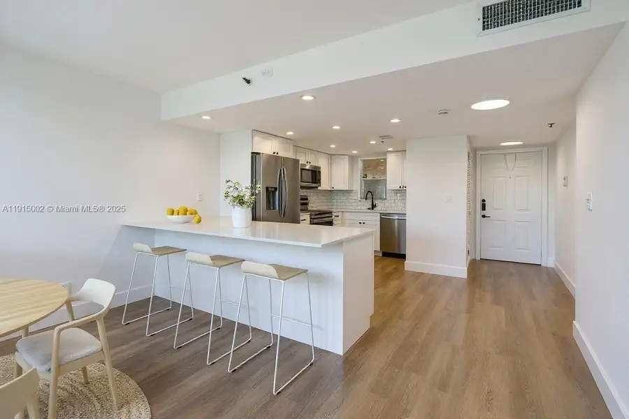 3300 W Rolling Hills Cir #701, Davie, FL 33328 - Image #2