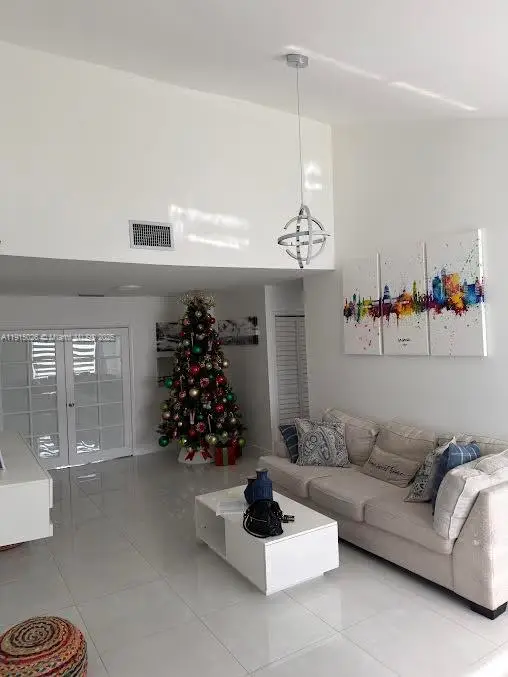 733 SW 99th Ct Cir, Miami, FL 33174 - Image #3