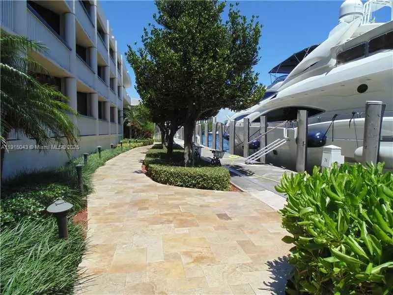 19707 W Turnberry Way #26D, Aventura, FL 33180 - Image #2