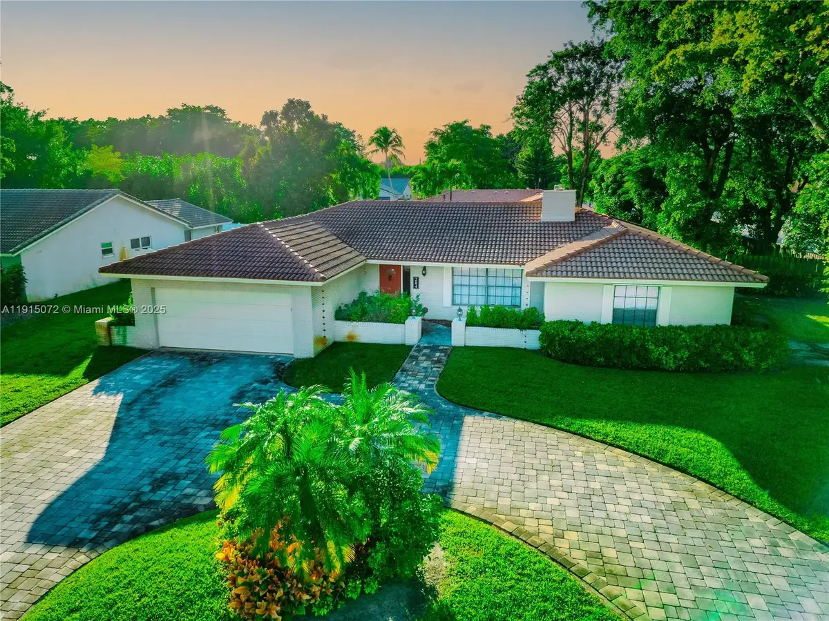 284 NW 92nd Ave, Coral Springs, FL 33071 - Image #1