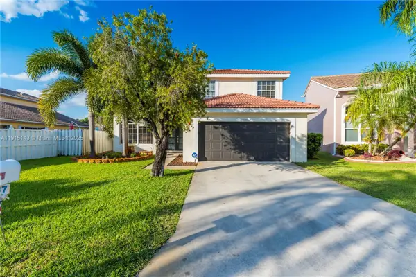 18337 SW 4th St, Pembroke Pines, FL 33029