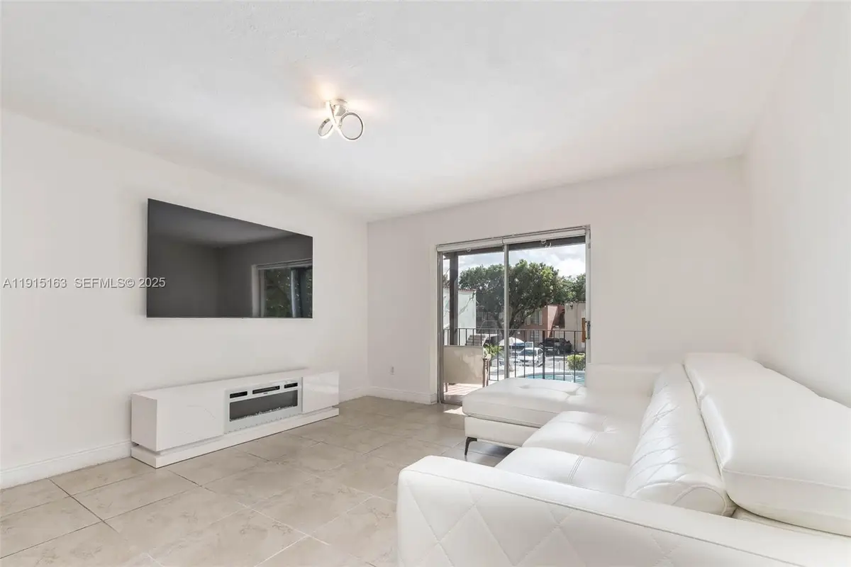 10748 N Kendall Dr #N22, Miami, FL 33176 - Image #1