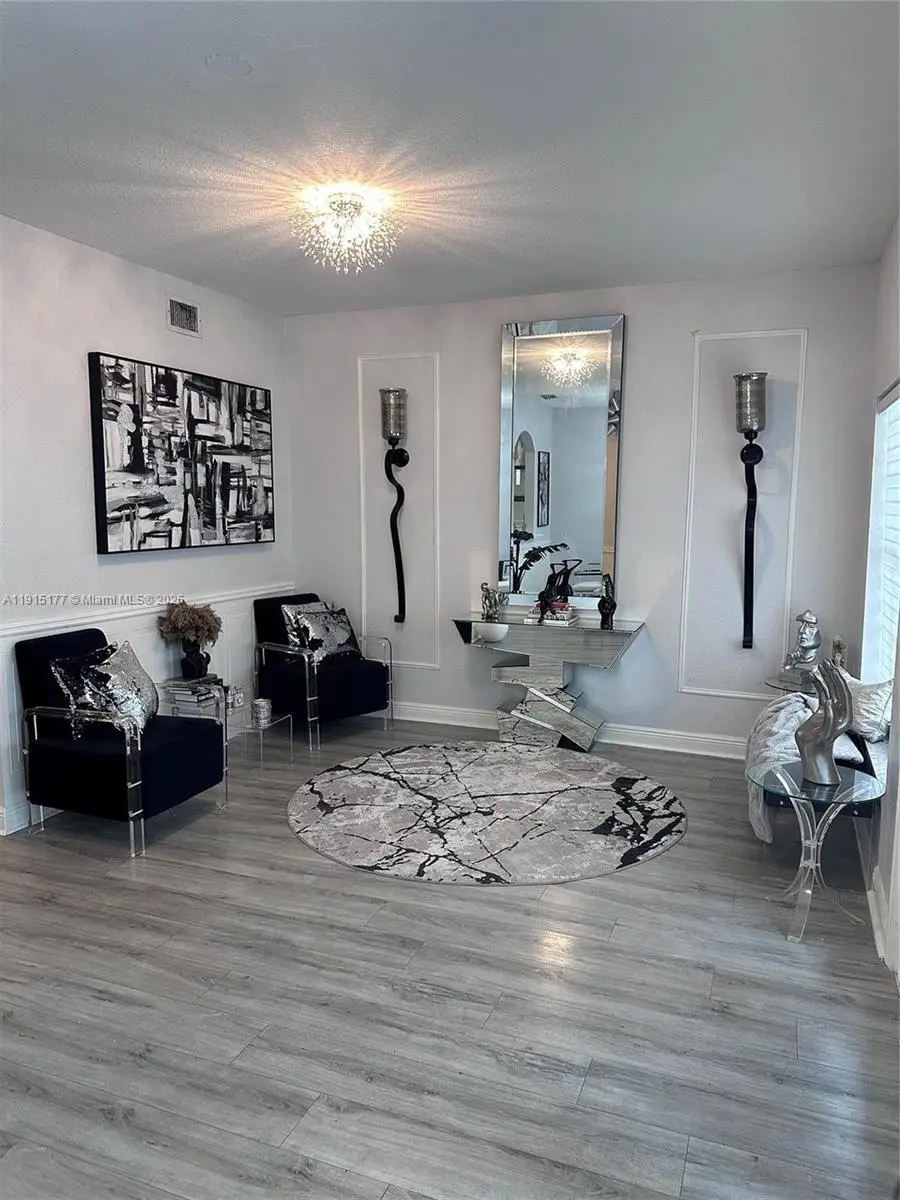 10577 NW 56th Pl, Coral Springs, FL 33076 - Image #3