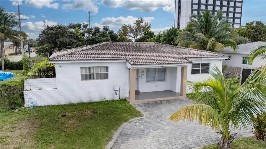 640 NE 168th St, North Miami Beach, FL 33162 - Image #2