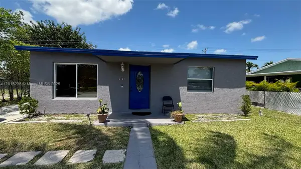 2731 NW 1st Ct, Pompano Beach, FL 33069