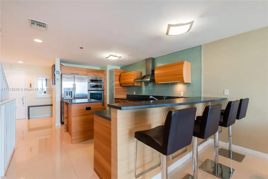 2950 NE 188th St #504, Aventura, FL 33180 - Image #3