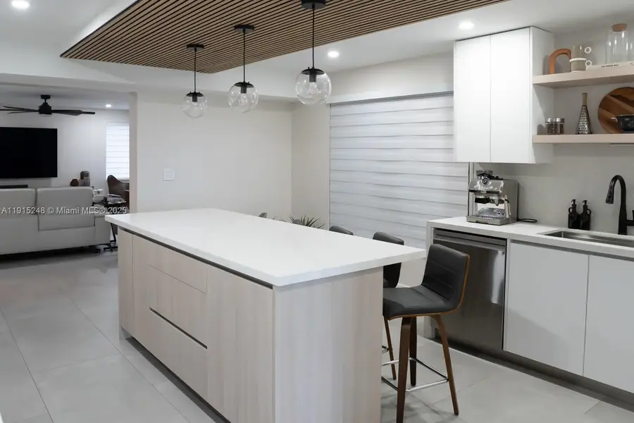 400 Valencia Ave #3, Coral Gables, FL 33134 - Image #3