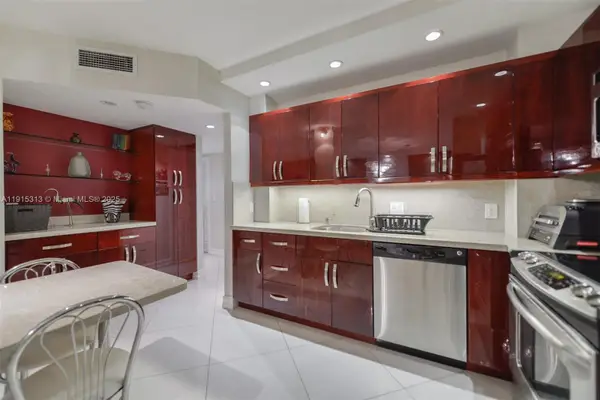 1950 S Ocean Dr #5G, Hallandale Beach, FL 33009