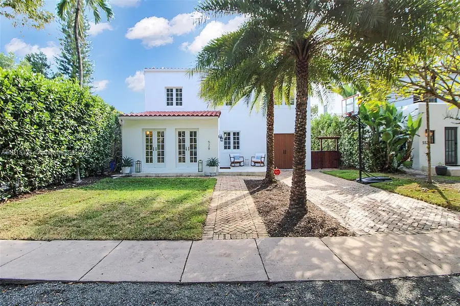 528 Navarre Av, Coral Gables, FL 33134 - Image #2