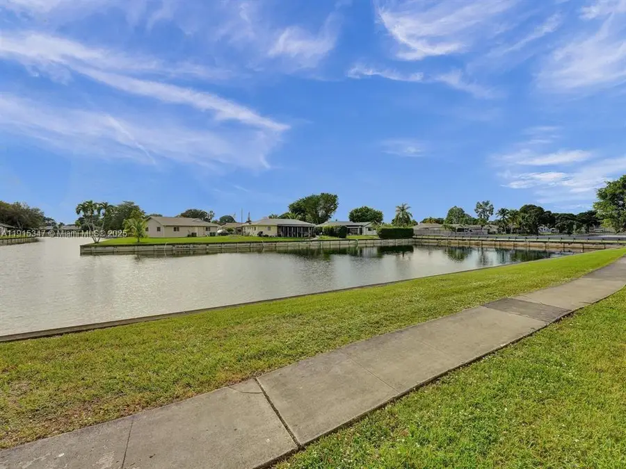 9090 Lime Bay Blvd #106, Tamarac, FL 33321 - Image #3