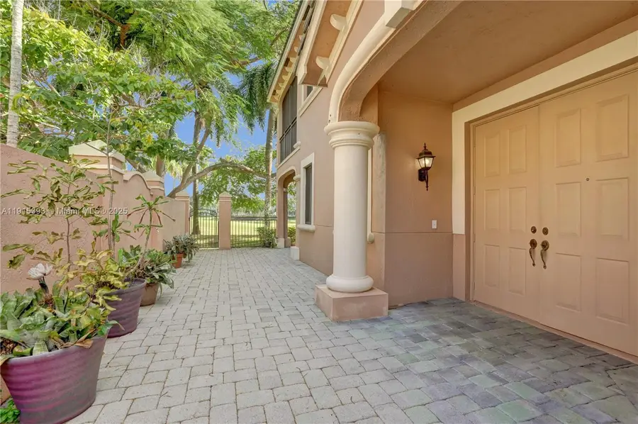 2757 Center Court Drive #1-20, Weston, FL 33332 - Image #2