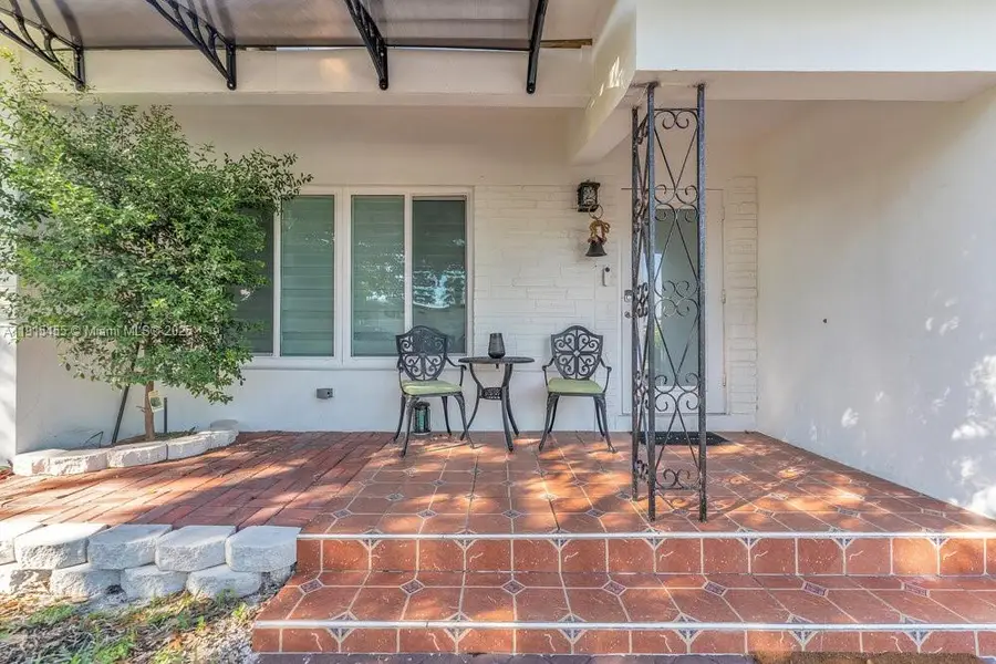 801 NE 19th Ter, Fort Lauderdale, FL 33304 - Image #3