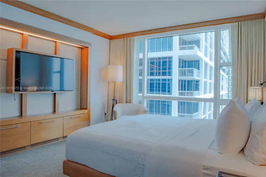 6801 Collins Ave #1002, Miami Beach, FL 33141 - Image #2