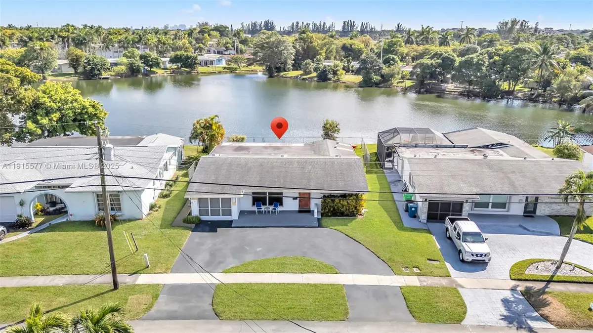 2320 NW 73rd Ave, Sunrise, FL 33313 - Image #1