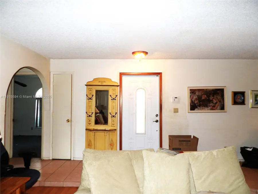 4260 NW 107th Ave, Coral Springs, FL 33065 - Image #2