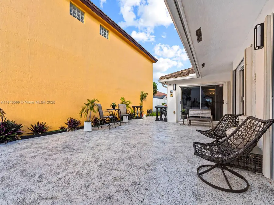 9349 SW 154th Ave, Miami, FL 33196 - Image #3