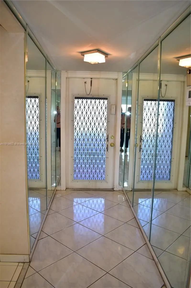 9721 Sunrise Lakes Blvd #108, Sunrise, FL 33322 - Image #2