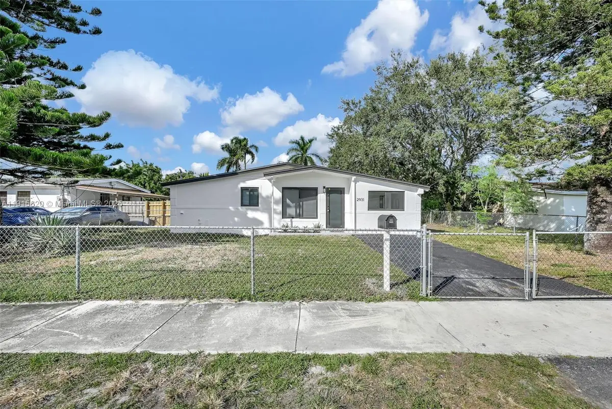 2931 NW 190th St, Miami Gardens, FL 33056 - Image #1
