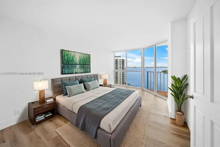 7601 E Treasure Dr #1915, North Bay Village, FL 33141 - Image #2