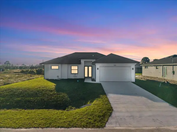 1024 Halby Ave, Lehigh Acres, FL 33974