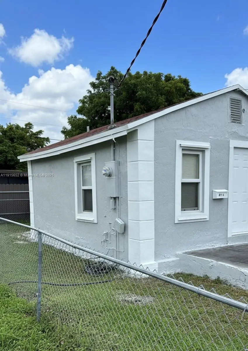 2103 NW 57th St, Miami, FL 33142 - Image #2