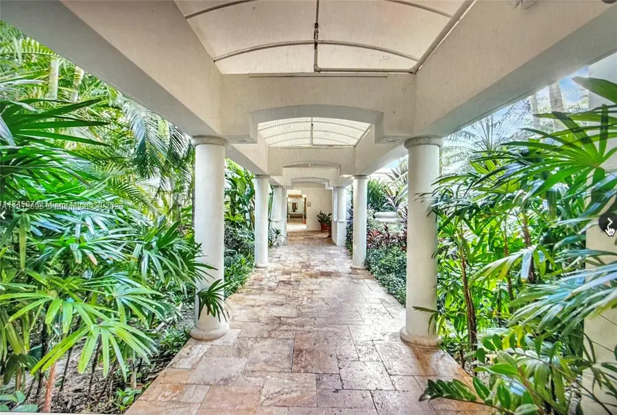 3900 Island Blvd #B308, Aventura, FL 33160 - Image #2