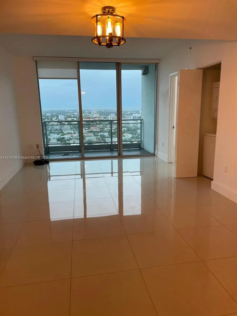 92 SW 3rd St #3309, Miami, FL 33130 - Image #3