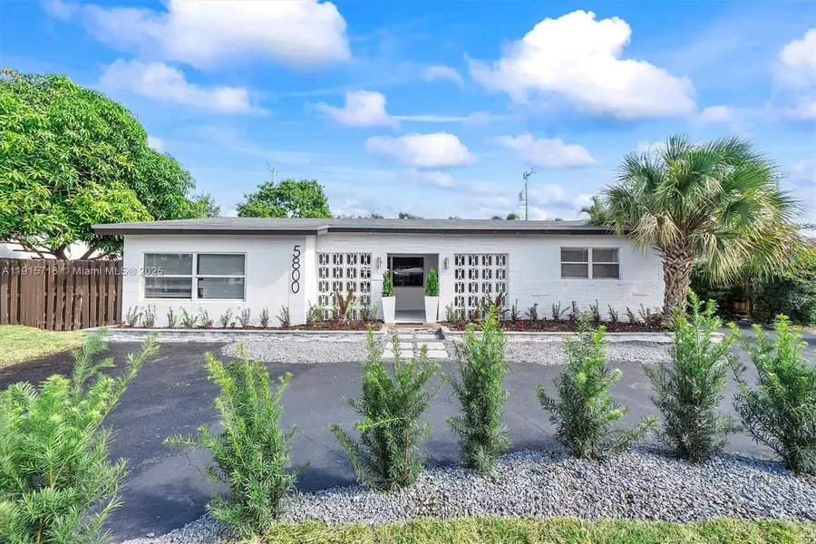 5800 NE 18th Ave, Fort Lauderdale, FL 33334 - Image #2