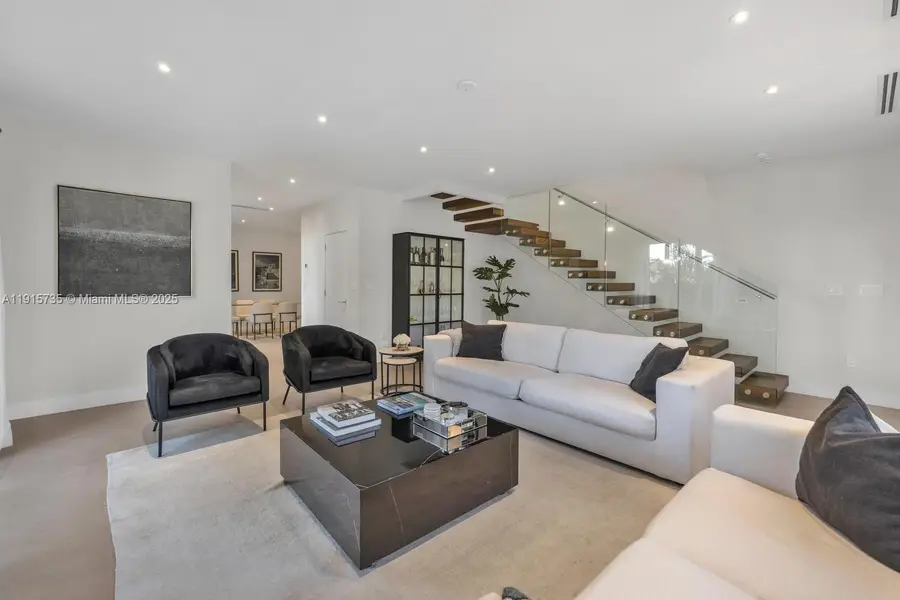 2851 SW 33rd Ct #2851, Miami, FL 33133 - Image #3