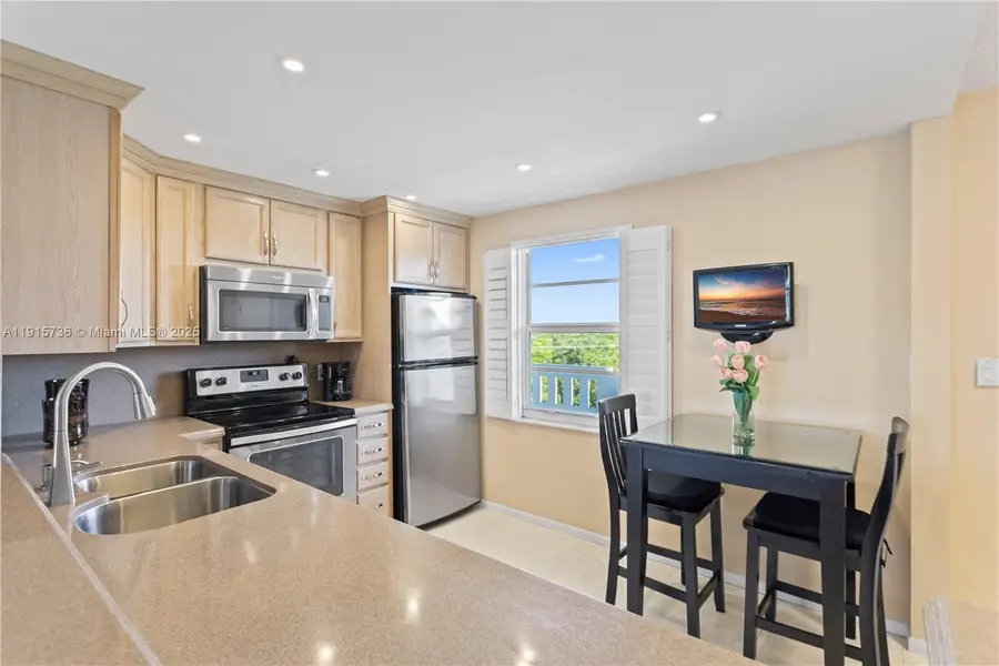 190 SE 5th Ave #503, Dania Beach, FL 33004 - Image #3