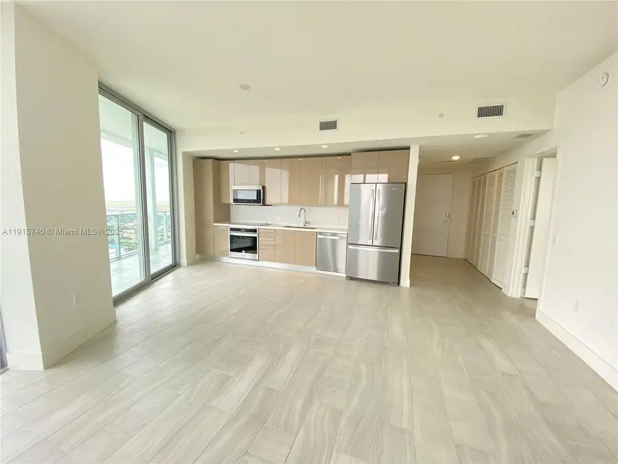 2000 Metropica Way #2104, Sunrise, FL 33323 - Image #2