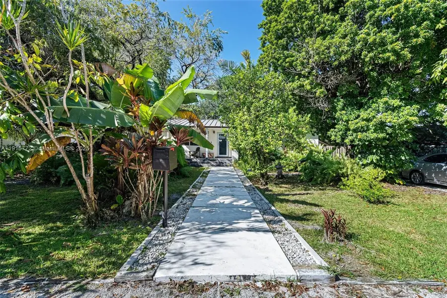 6632 SW 64th Ave, South Miami, FL 33143 - Image #3