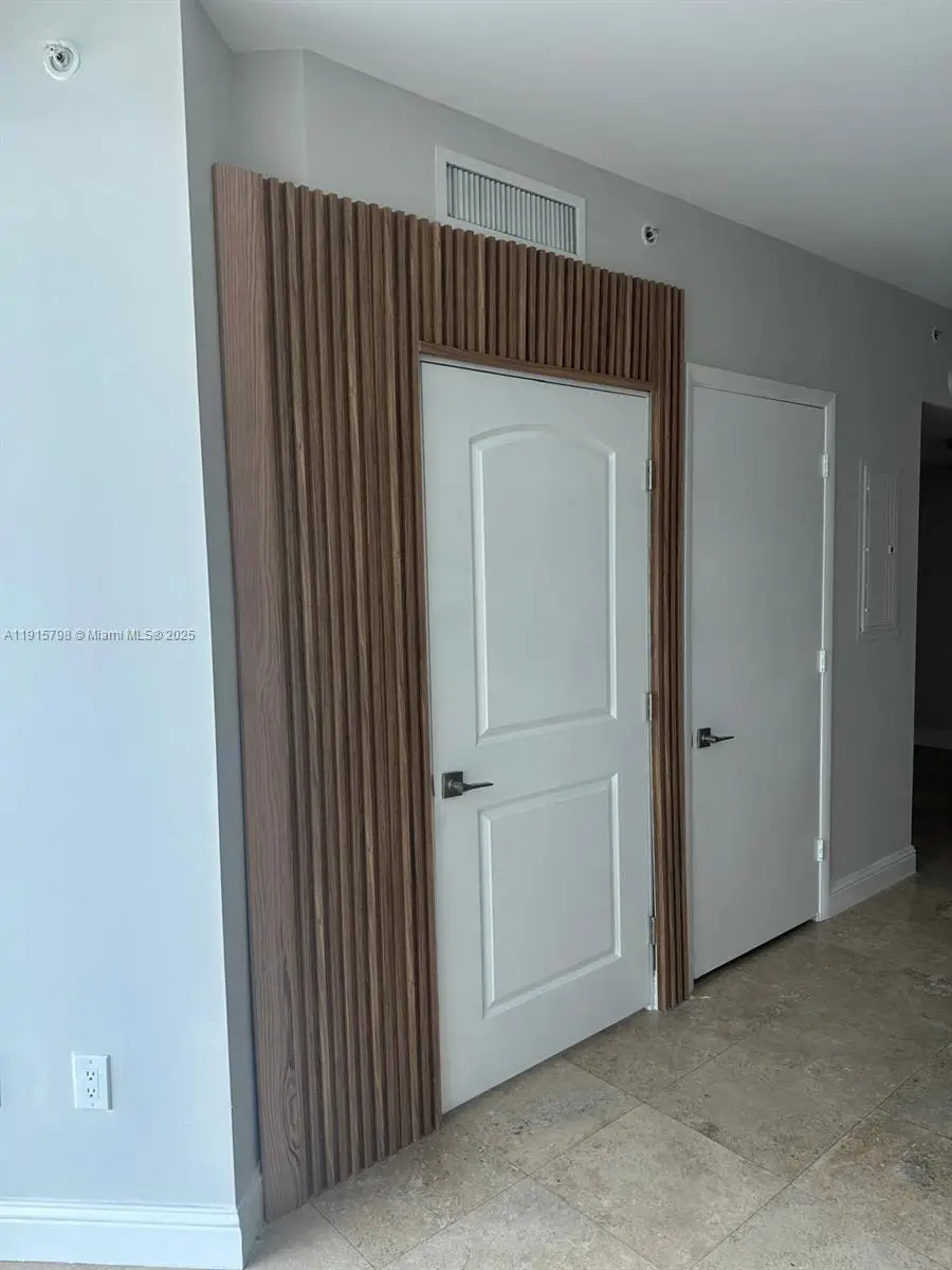 350 S Miami Ave #1709, Miami, FL 33130 - Image #3