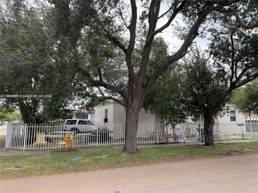 401 NW 81st St, Miami, FL 33150 - Image #2