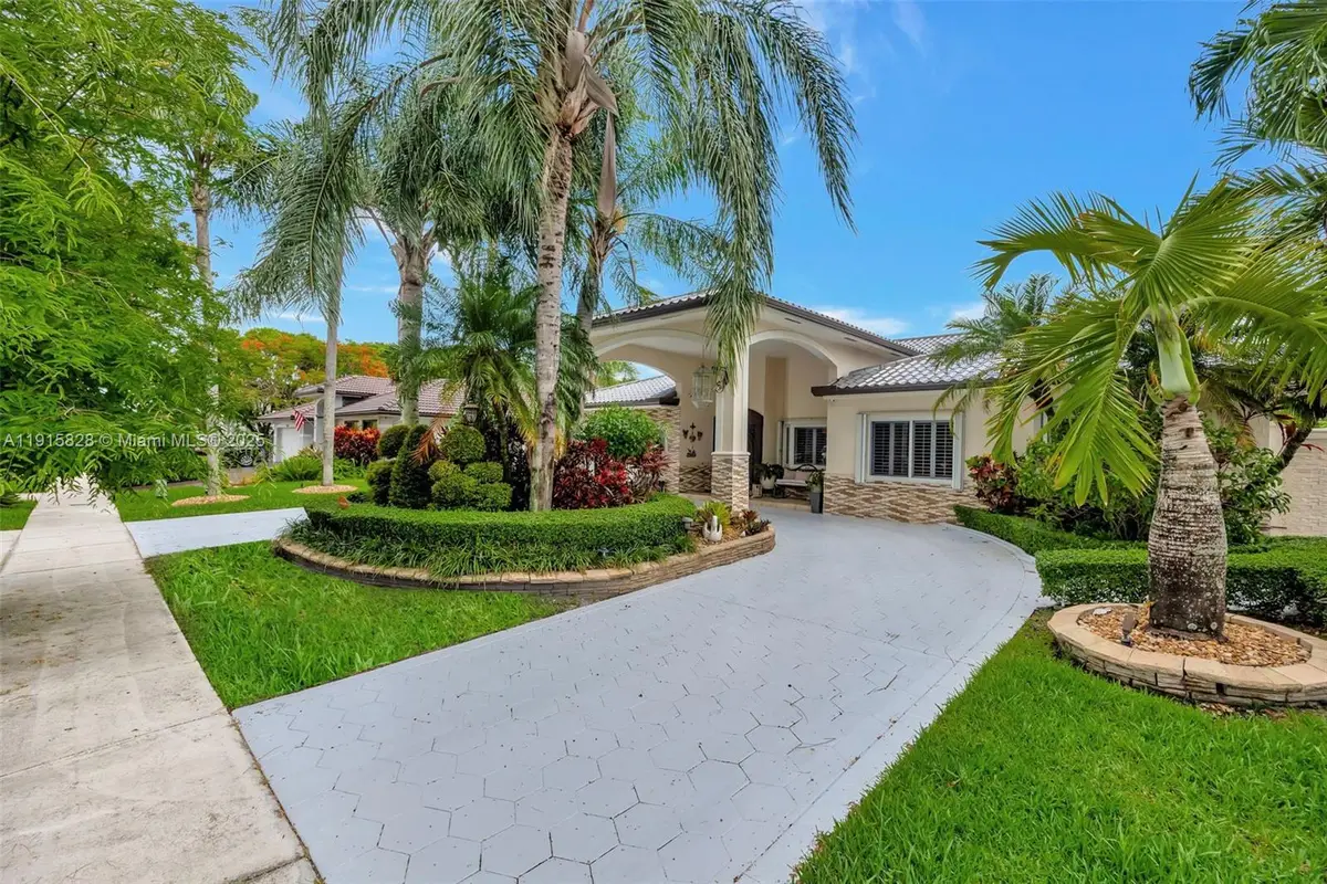 15430 SW 115th Ter, Miami, FL 33196 - Image #1