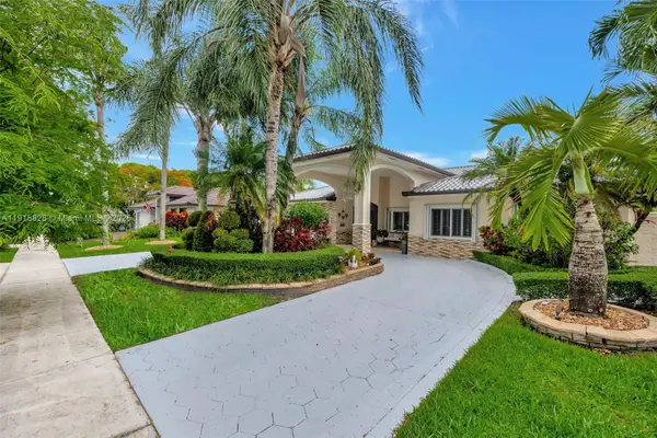 15430 SW 115th Ter, Miami, FL 33196