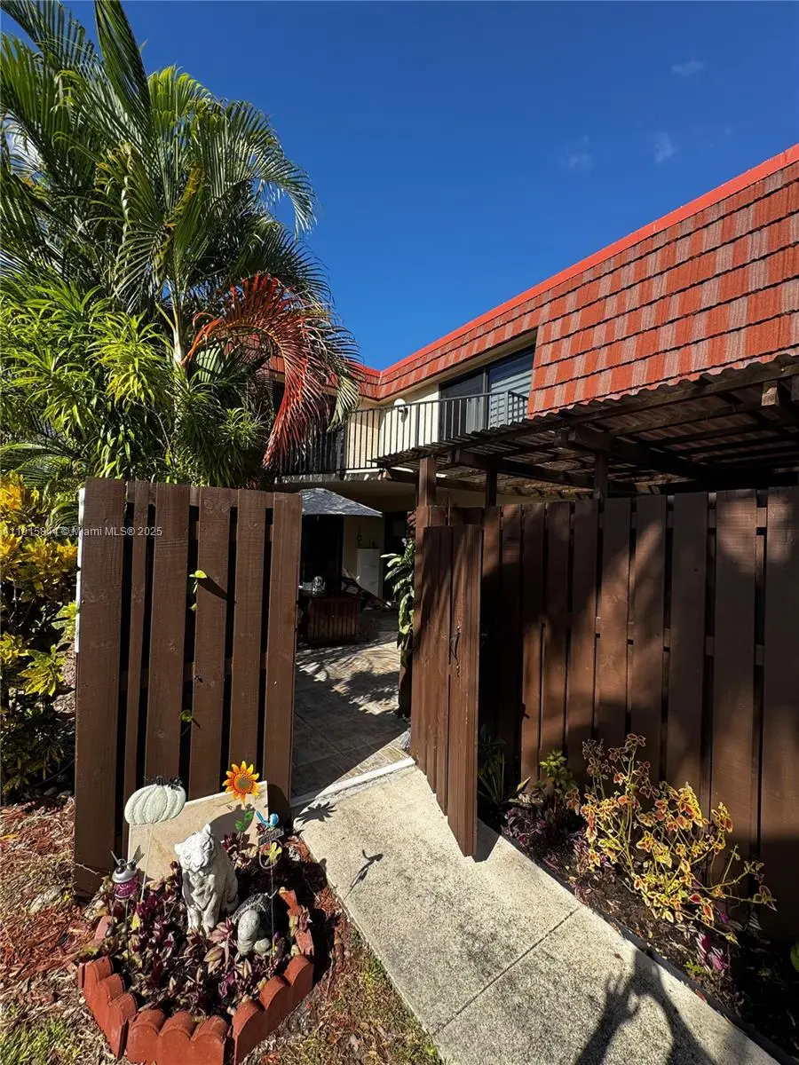 8457 Boca Rio Dr, Boca Raton, FL 33433 - Image #2