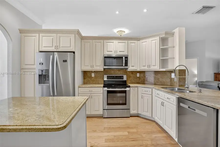 17061 NW 17th St, Pembroke Pines, FL 33028 - Image #2