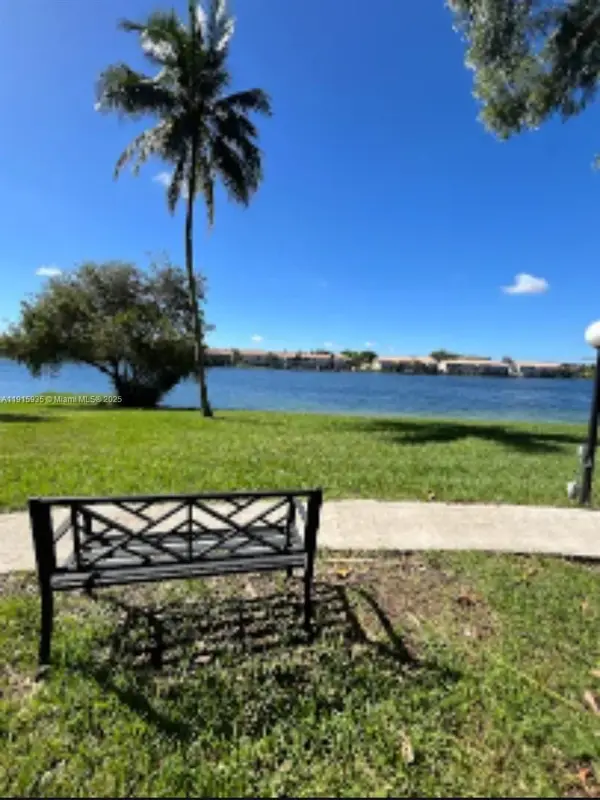 830 NE 199th St #102A, Miami, FL 33179