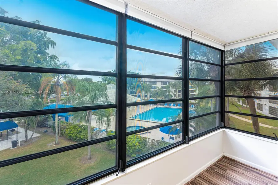 1719 Whitehall Dr #304, Davie, FL 33324 - Image #2