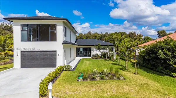 12061 NW 26th St, Plantation, FL 33323