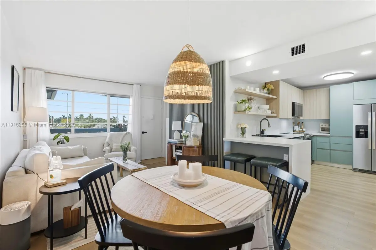 1100 11th St #405, Miami Beach, FL 33139 - Image #1