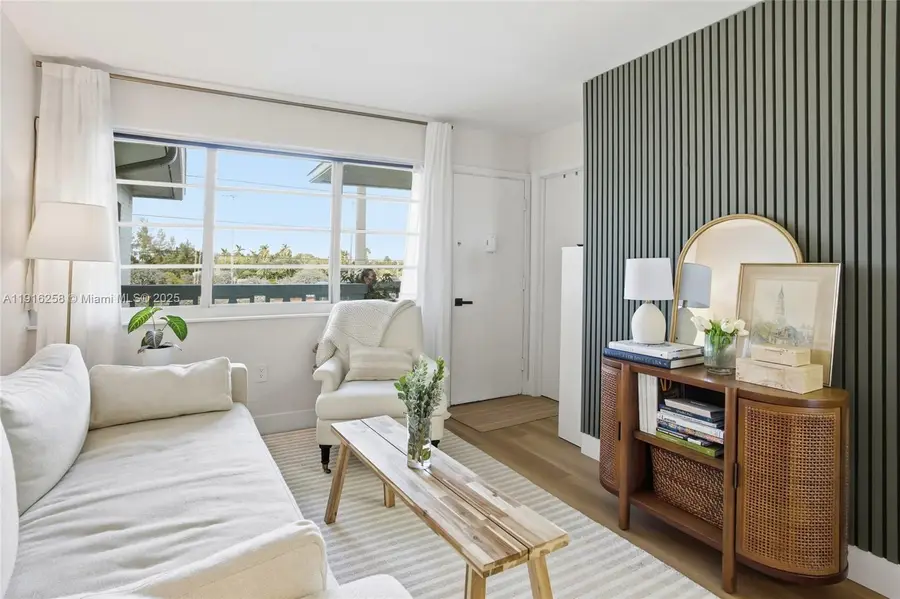 1100 11th St #405, Miami Beach, FL 33139 - Image #3